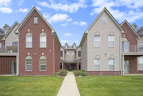 1689 Addington, Ann Arbor, MI 48108