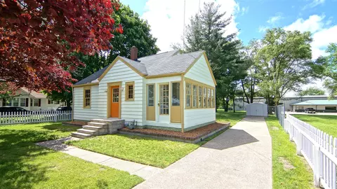 1460 Territorial, Benton Harbor, MI 49022