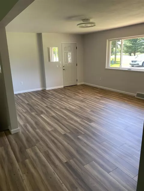 Living - 16615 E Augusta, Augusta, MI 49012 photo 2 of 4