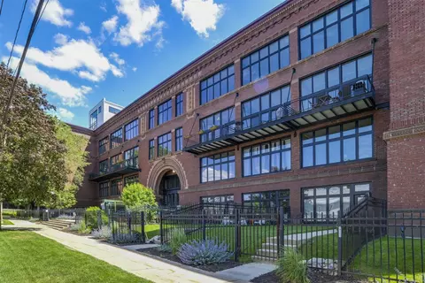 600 Broadway #305, Grand Rapids, MI 49504
