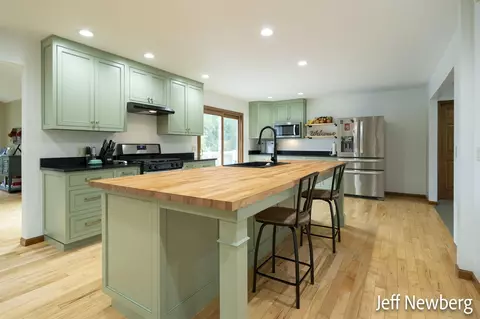 789 Washington, White Cloud, MI 49349 photo 17