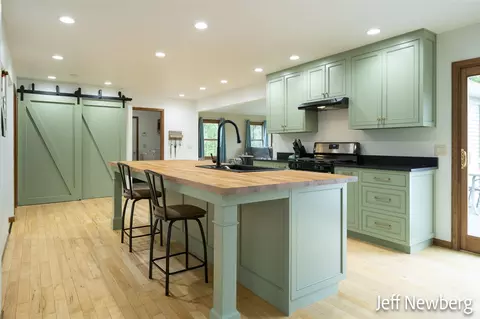 789 Washington, White Cloud, MI 49349 photo 16