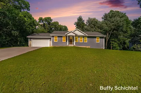 5530 E Samantha, Twin Lake, MI 49457