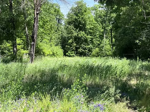 6654 Us-10, Walhalla, MI 49458