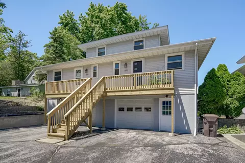 2925 W Marquette Woods, Stevensville, MI 49127