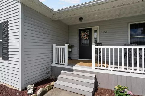 1304 Catsyl, Jackson, MI 49203 photo 4