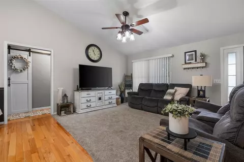 1304 Catsyl, Jackson, MI 49203 photo 22