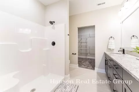 Bath - 1447 Center Hl #38, Lowell, MI 49331 photo 4 of 5