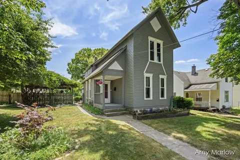 436 Walnut St NE, Grand Rapids, MI 49503