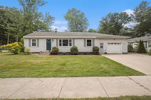3451 E Pontaluna, Fruitport, MI 49415