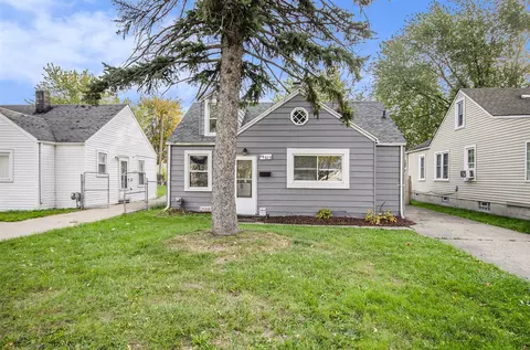 26610 Belleair, Roseville, MI 48066