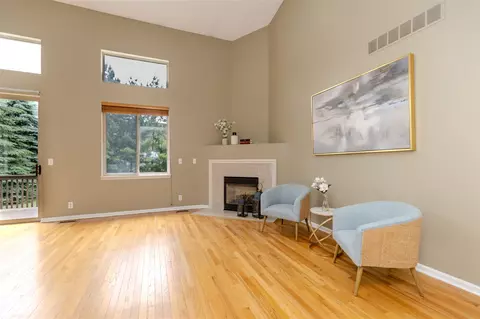 Living - 1027 Maya, Troy, MI 48085 photo 2 of 9