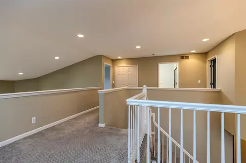 Entry Way - 1027 Maya, Troy, MI 48085 photo 2 of 4