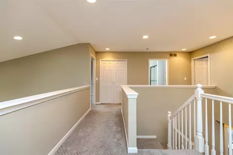 Entry Way - 1027 Maya, Troy, MI 48085 photo 3 of 4