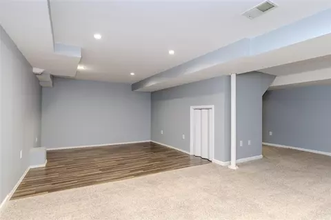 Living - 1027 Maya, Troy, MI 48085 photo 9 of 9