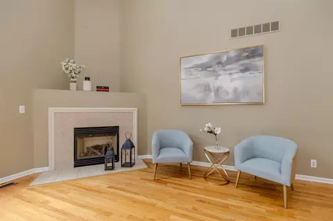 Living - 1027 Maya, Troy, MI 48085 photo 3 of 9