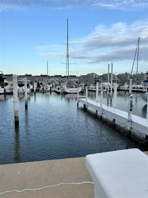 314 Peninsula #E, New Buffalo, MI 49117