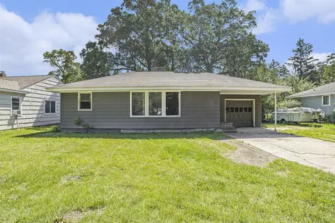 730 S Quarterline, Muskegon, MI 49442