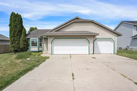 3697 Haymeadow, Ravenna, MI 49451