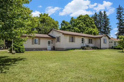 3720 Center, Ravenna, MI 49451