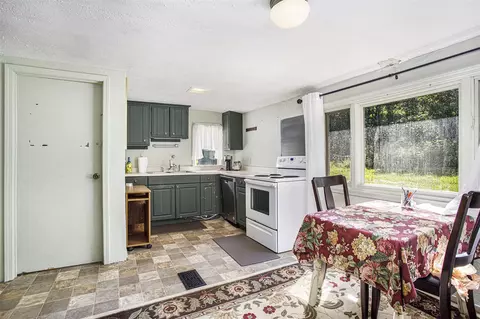 879 Marsh, Plainwell, MI 49080 photo 4