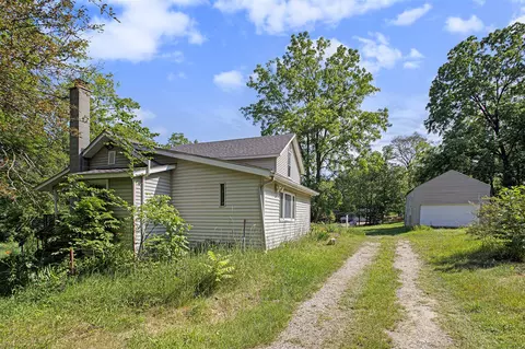 879 Marsh, Plainwell, MI 49080 photo 11