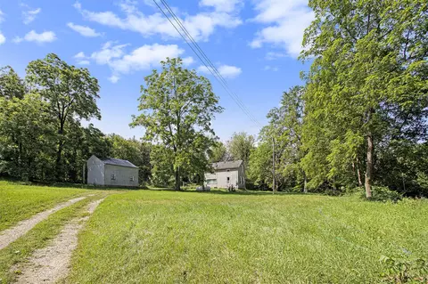 879 Marsh, Plainwell, MI 49080 photo 12
