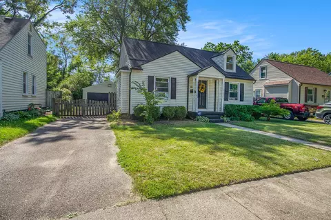 811 Dwight, Ypsilanti, MI 48198