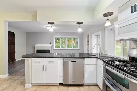 7386 Springbrook, Jackson, MI 49201 photo 9