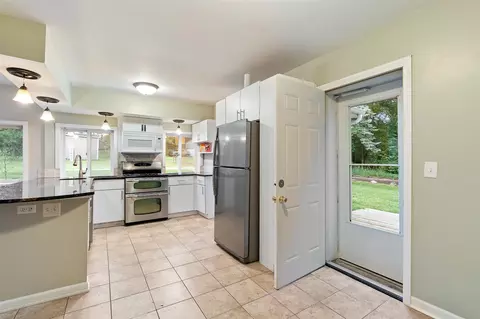 7386 Springbrook, Jackson, MI 49201 photo 3
