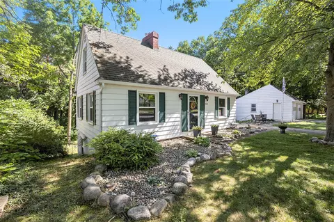 820 W Orange St, Greenville, MI 48838