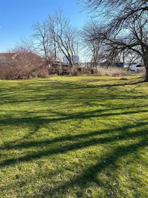 410 W Exchange, Spring Lake, MI 49456