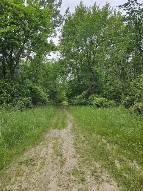 00 Cayuga, Evart, MI 49631