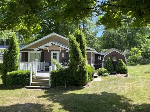 3311 Dumont Lk, Allegan, MI 49010
