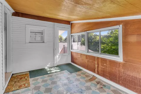 4325 Lansing, Jackson, MI 49201 photo 34