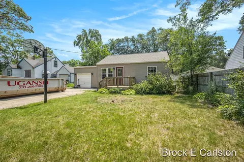 1543 Calvin, Muskegon, MI 49442