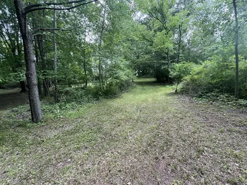 V/l Calvin Center, Cassopolis, MI 49031 photo 9