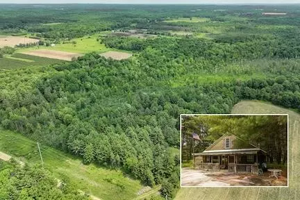 2828 N Pine Ave, White Cloud, MI 49349