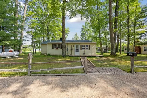 1267 W Channel, Bitely, MI 49309 photo 5