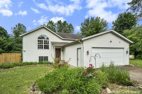 5576 126th, Fennville, MI 49408