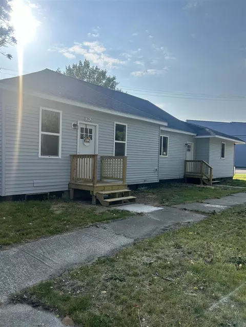 1352 Spring, Muskegon, MI 49442