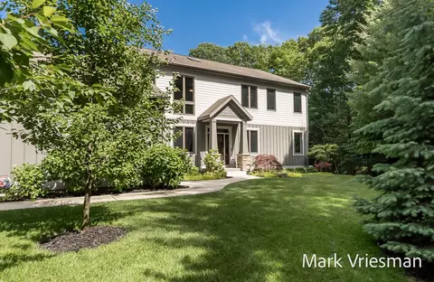11400 Preserve, Grand Haven, MI 49417
