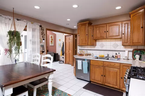 2425 38th, Wyoming, MI 49519