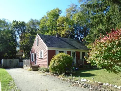 317 Pierce, Kalamazoo, MI 49001