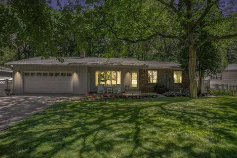 629 Pineview, Holland, MI 49424