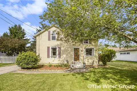 827 S Washington, Hastings, MI 49058