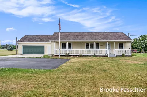 3782 Jackson, Saranac, MI 48881