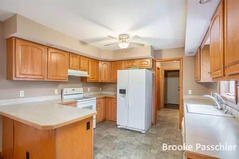 3782 Jackson, Saranac, MI 48881 photo 4