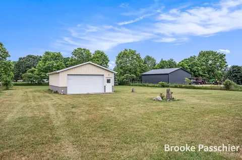 3782 Jackson, Saranac, MI 48881 photo 2