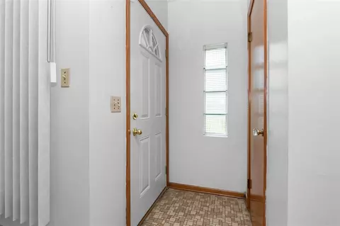 8247 Stanley, Warren, MI 48093 photo 9